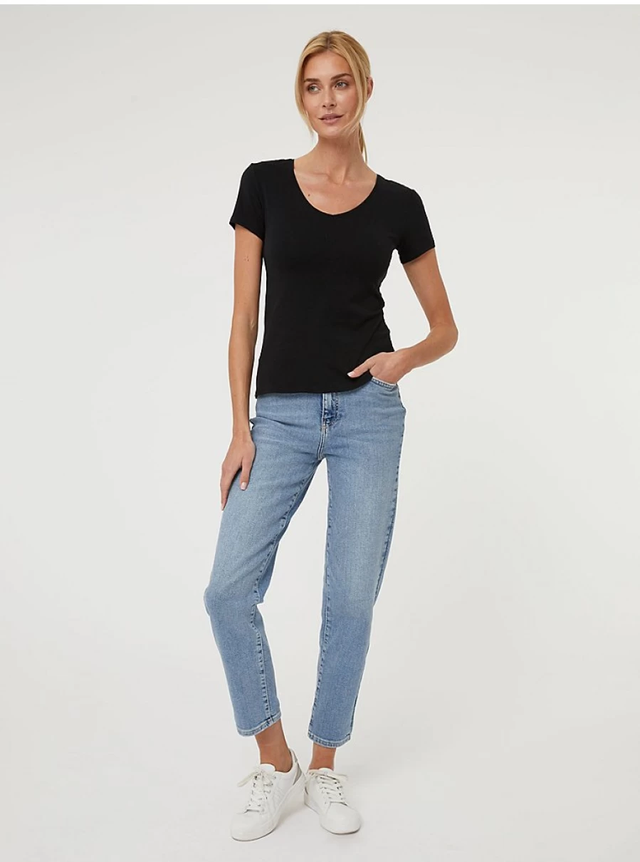"George at Asda Women's Basic V-Neck Top: Comfort & Style Reviews"