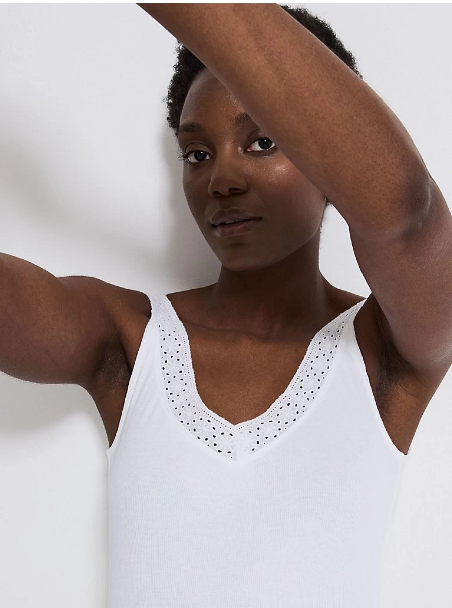 "George at Asda Women's White V-Neck Ribbed Vest with Embroidered Trim – Comfort & Style"