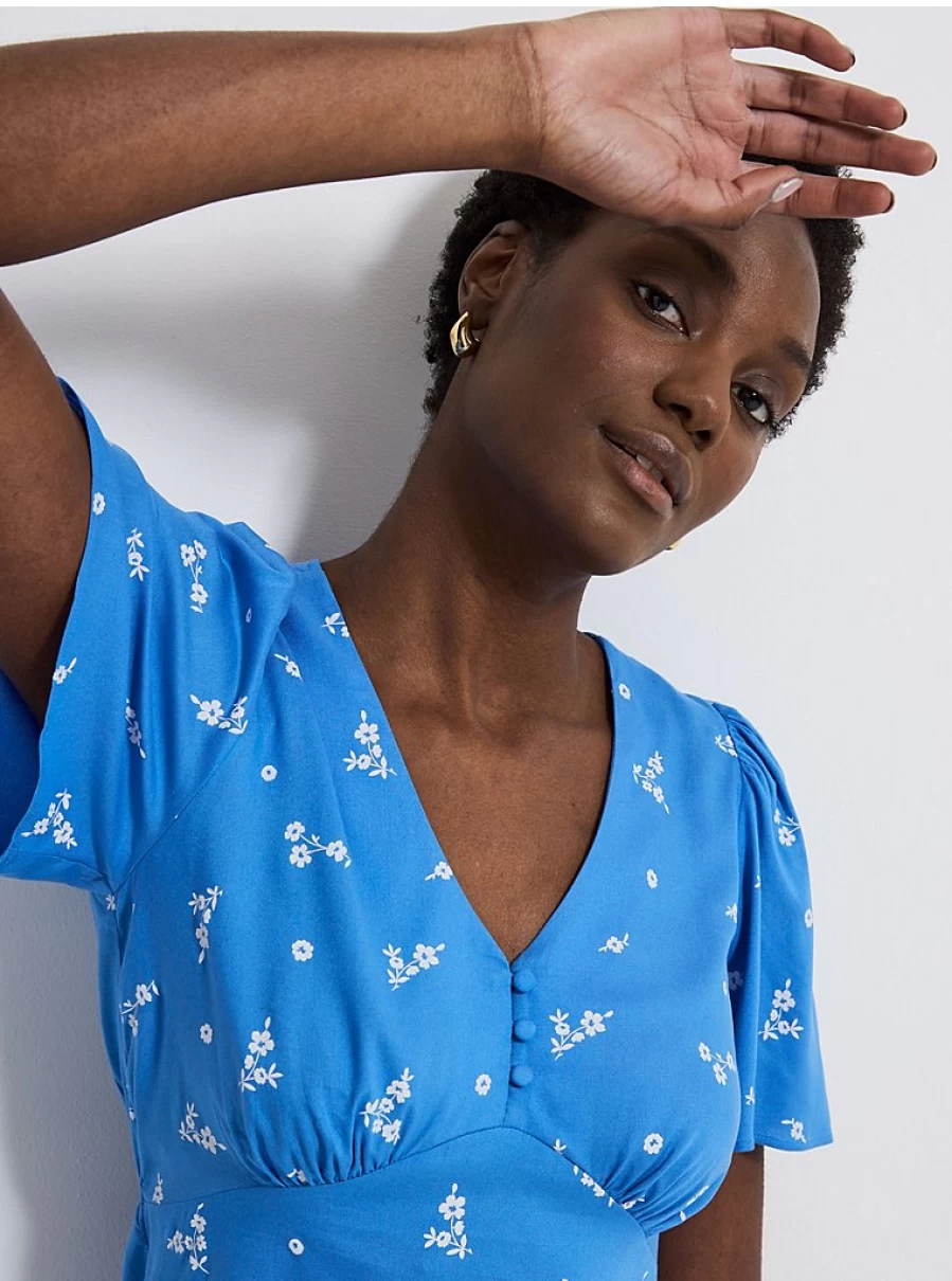 "George at Asda Women's Blue Floral V-Neck Angel Sleeve Blouse – Comfort & Style"
